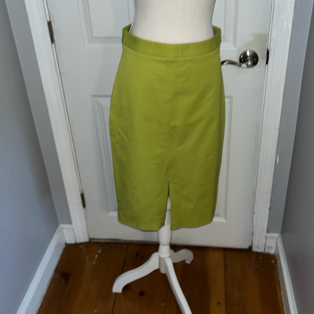 Banana Republic pencil skirt - Picture 1 of 3